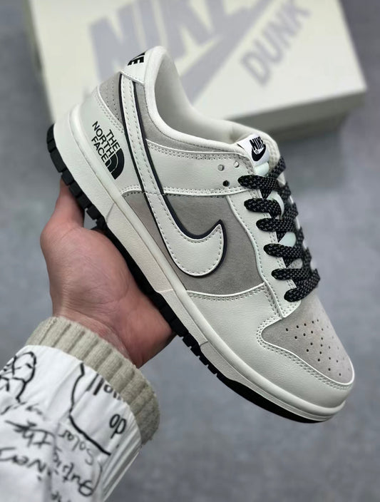 NIKE DUNK X NORTH FACE WHITE